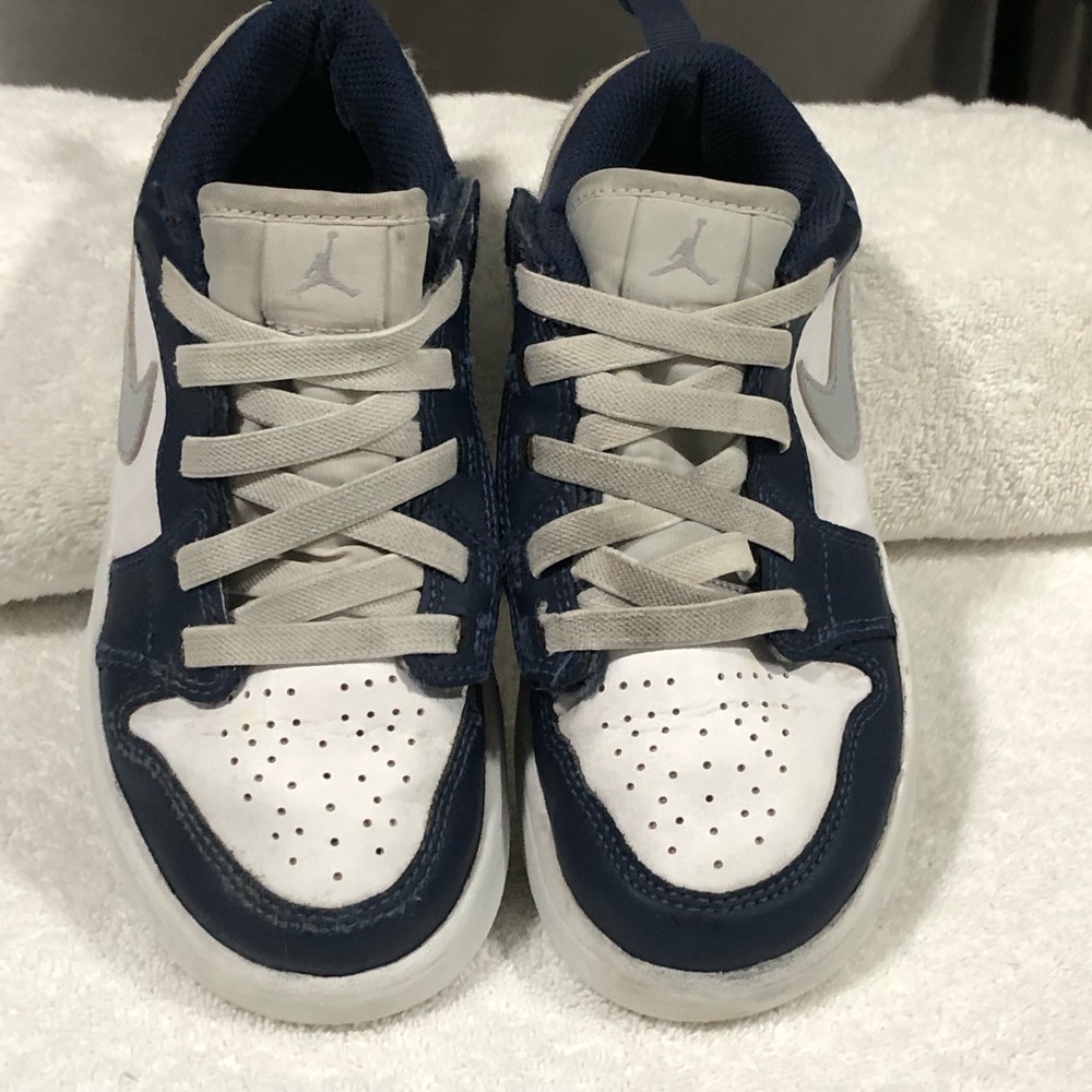 Jordan 1  Low Blue/White Gray Swoosh Leather Material Size US 1Y